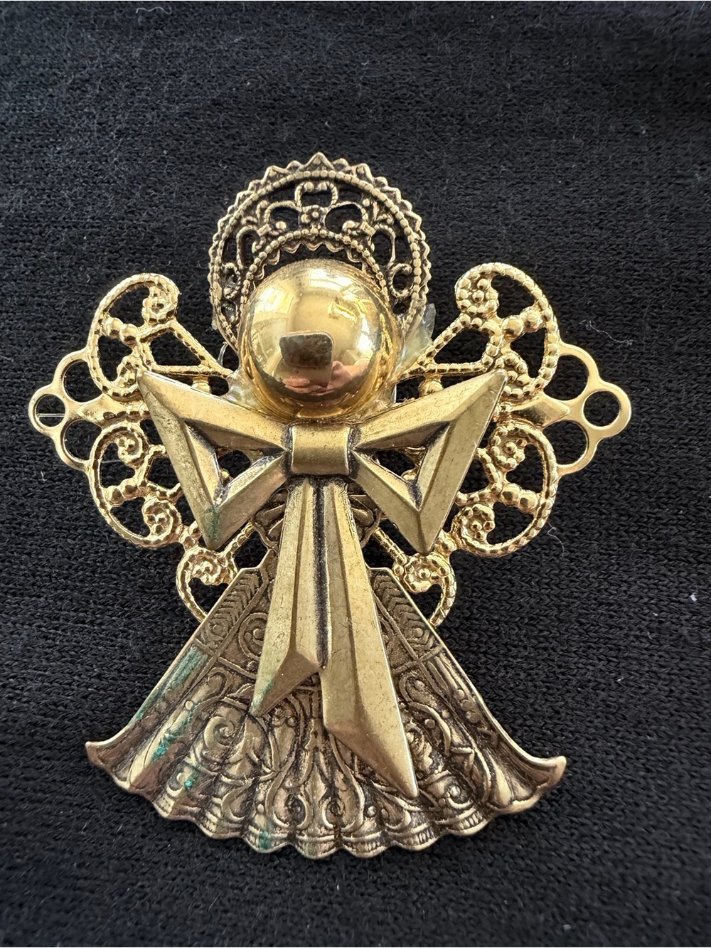 Detailed Angel Brooch Pin